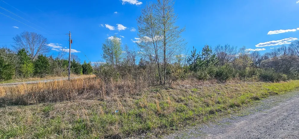 107 E Lakeshore Drive Canadian, OK 74501