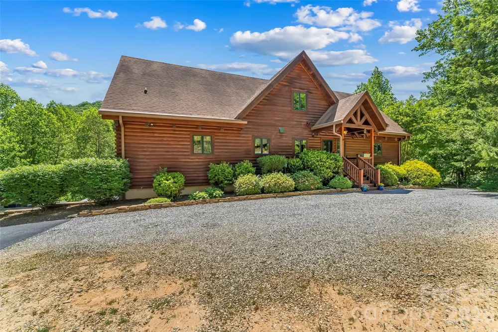 482 Gap Creek Road Zirconia, NC 28790