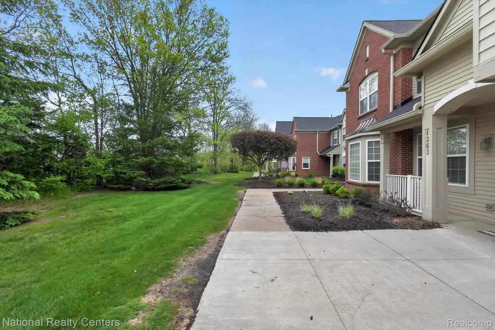4371 Aster Boulevard Genoa Township, MI 48843