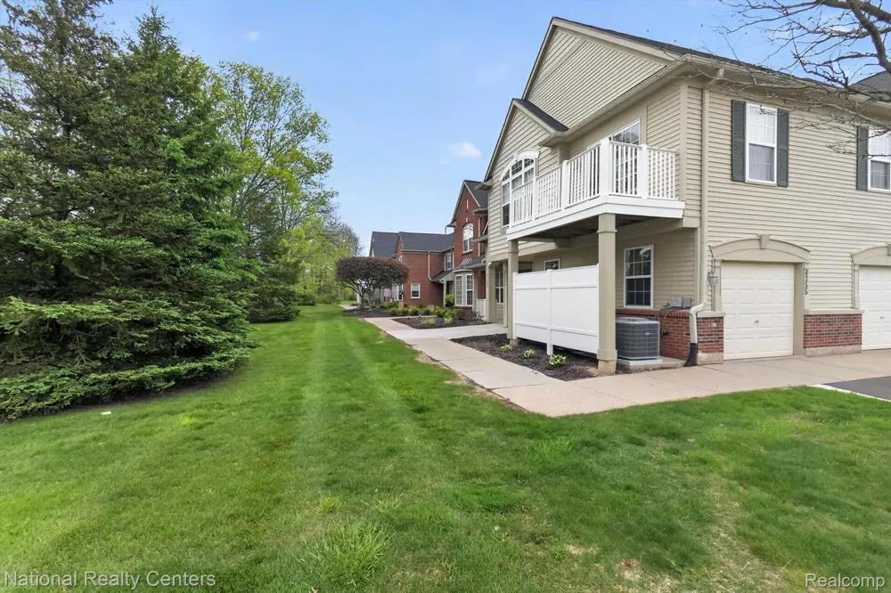4371 Aster Boulevard Genoa Township, MI 48843