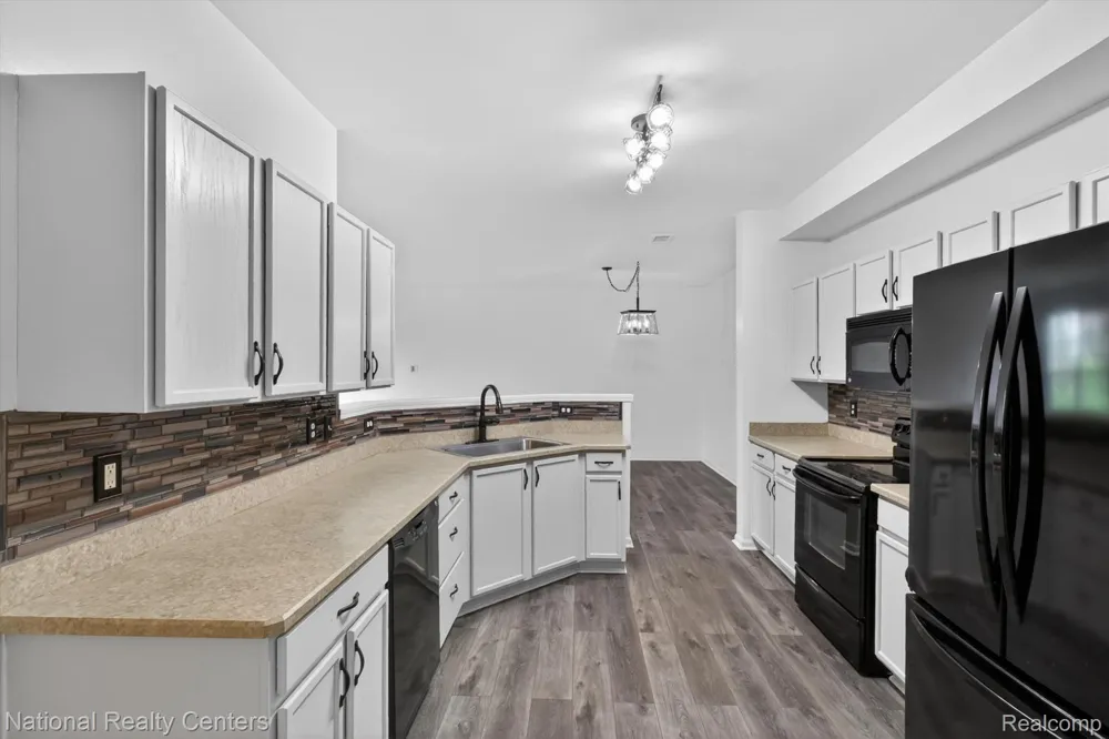 4371 Aster Boulevard Genoa Township, MI 48843