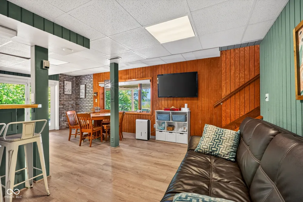 1068 S Turnbow Drive Rockville, IN 47872