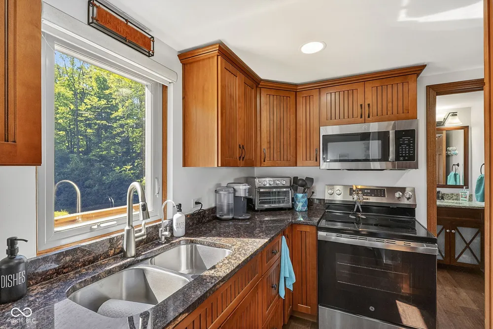 1068 S Turnbow Drive Rockville, IN 47872