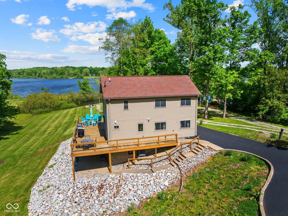 1068 S Turnbow Drive Rockville, IN 47872