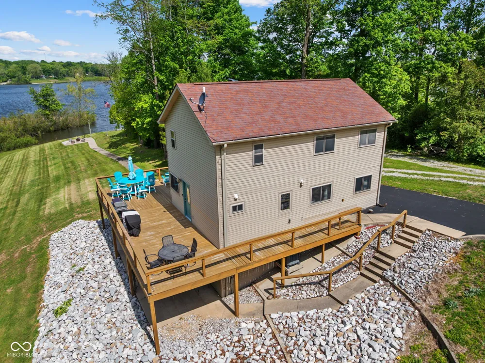1068 S Turnbow Drive Rockville, IN 47872