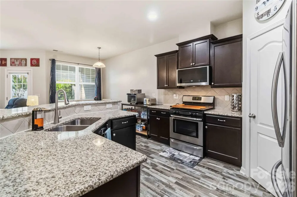 7048 Woodsbay Lane Rock Hill, SC 29732