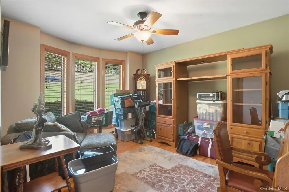 4 Rachel Court Bloomingburg, NY 12721
