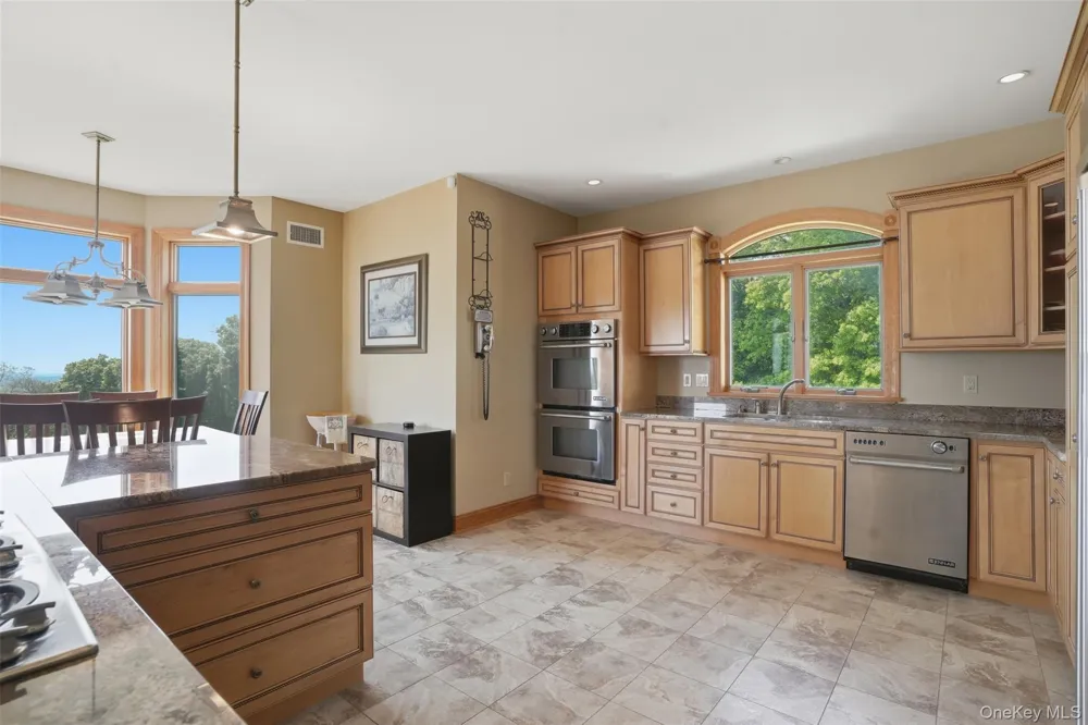 4 Rachel Court Bloomingburg, NY 12721