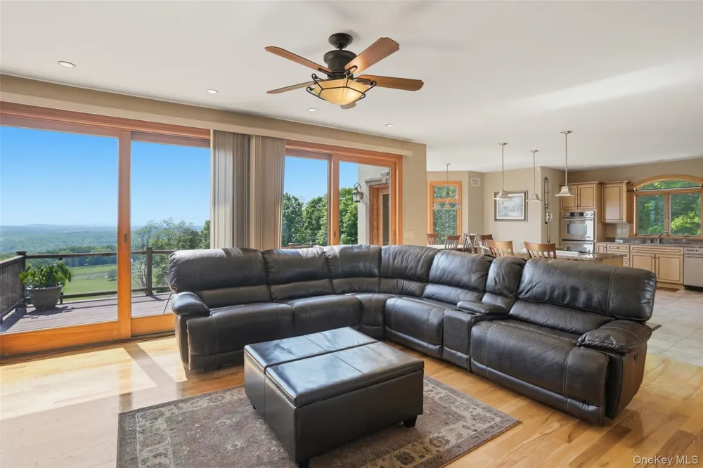 4 Rachel Court Bloomingburg, NY 12721