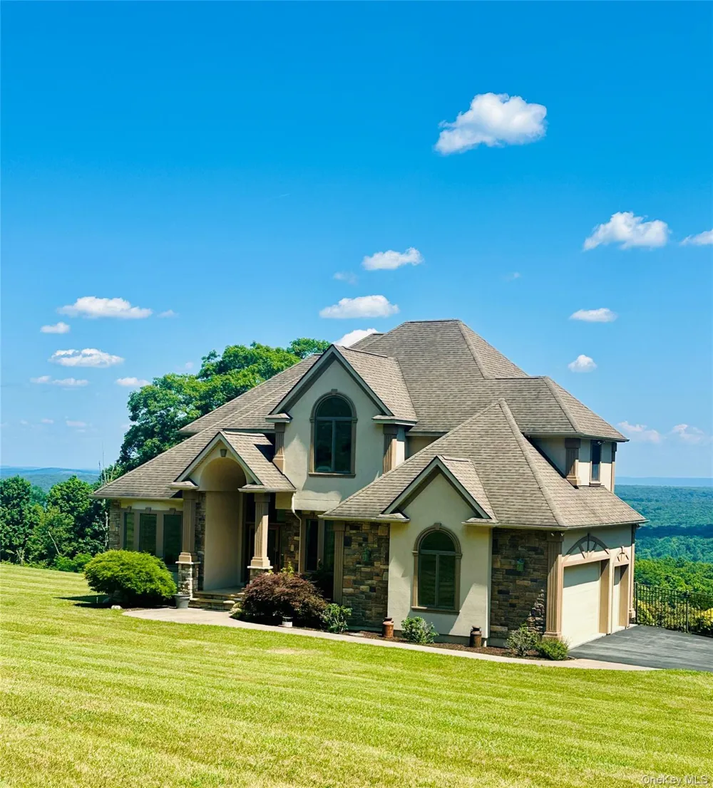 4 Rachel Court Bloomingburg, NY 12721