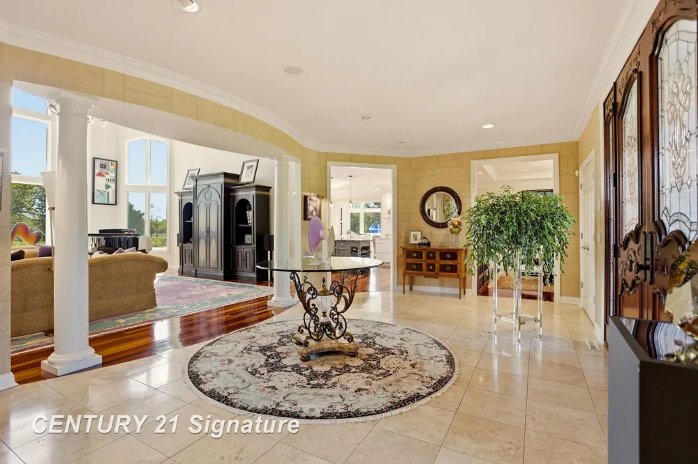 8 Appleshire Court Thomas Township, MI 48623