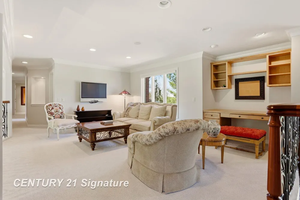 8 Appleshire Court Thomas Township, MI 48623
