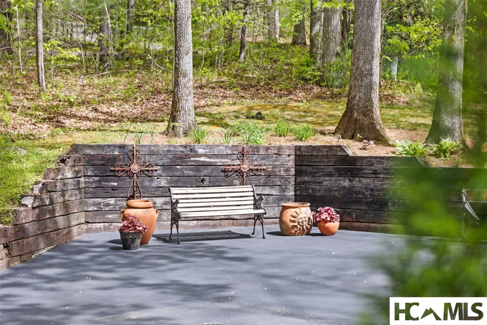 21 Laurel Wood Court Sapphire, NC 28774