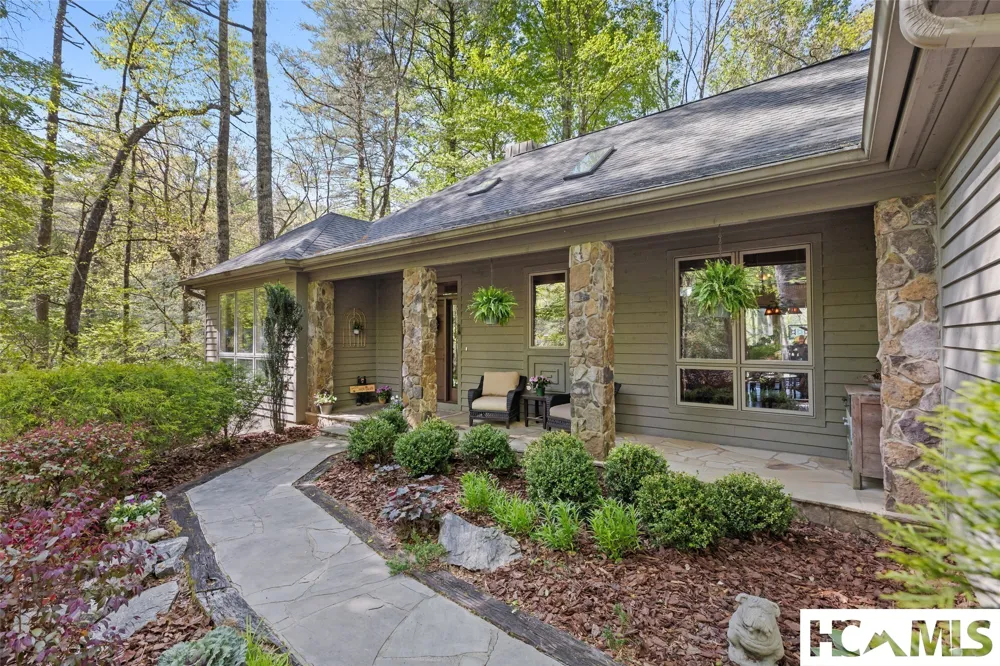 21 Laurel Wood Court Sapphire, NC 28774