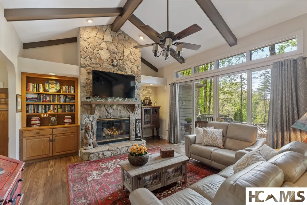 21 Laurel Wood Court Sapphire, NC 28774