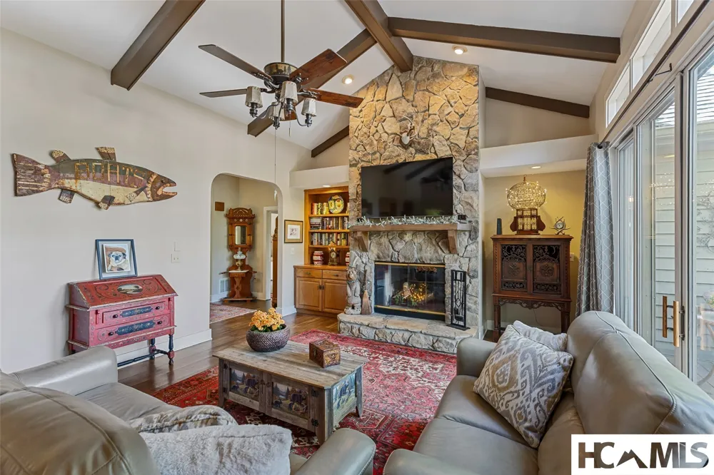 21 Laurel Wood Court Sapphire, NC 28774