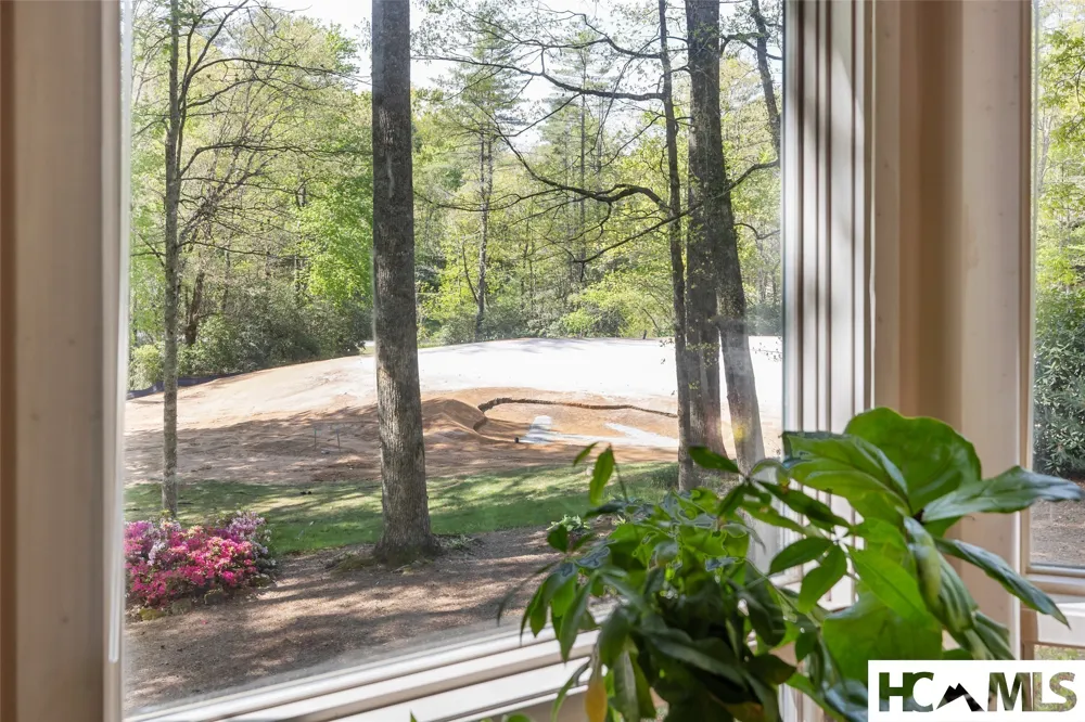 21 Laurel Wood Court Sapphire, NC 28774