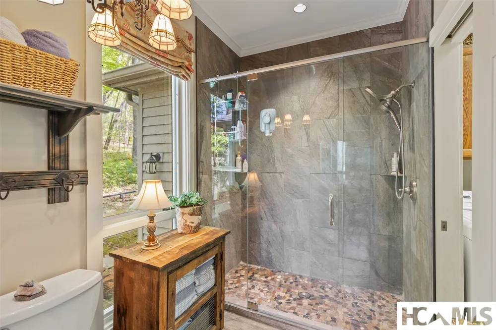 21 Laurel Wood Court Sapphire, NC 28774