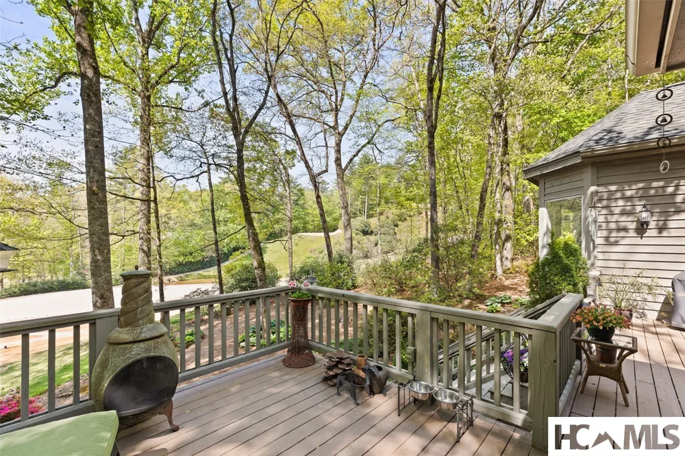 21 Laurel Wood Court Sapphire, NC 28774