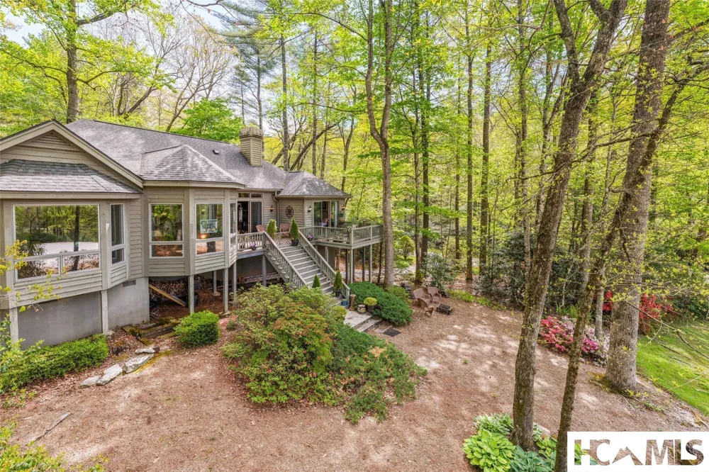 21 Laurel Wood Court Sapphire, NC 28774
