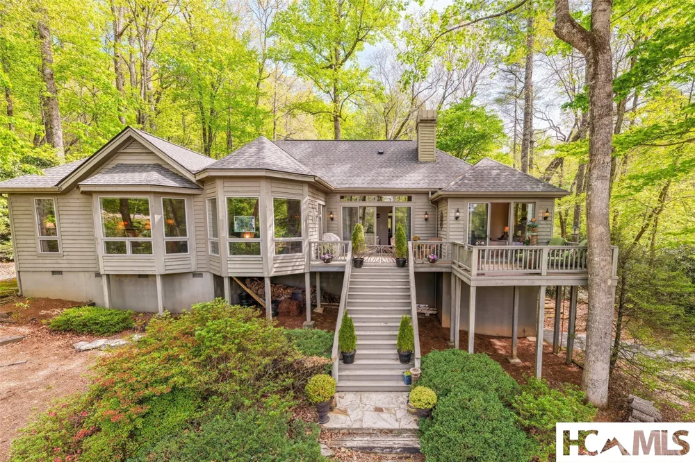 21 Laurel Wood Court Sapphire, NC 28774