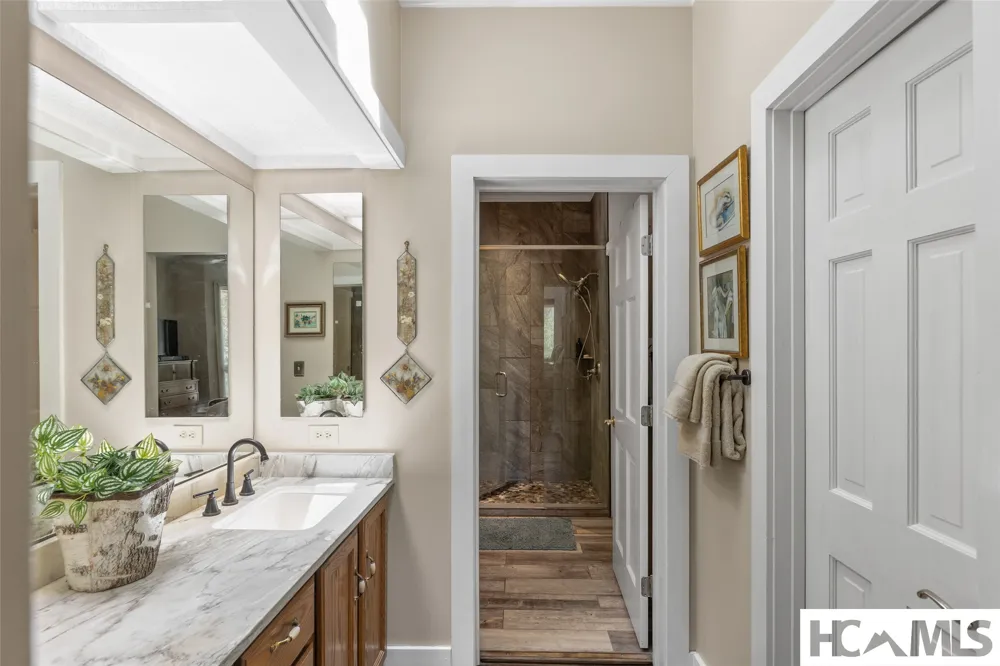 21 Laurel Wood Court Sapphire, NC 28774