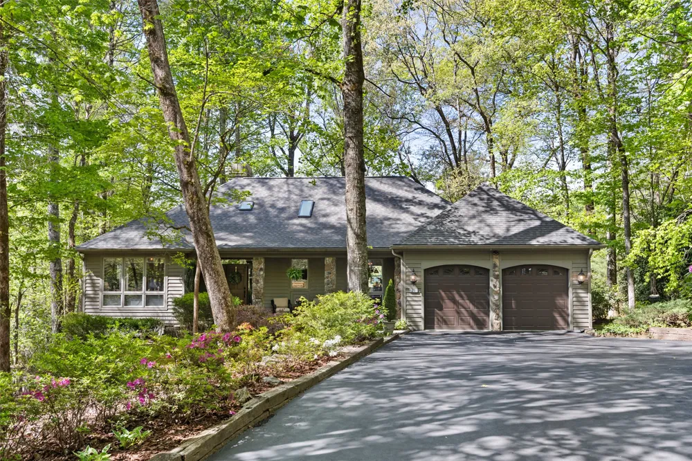 21 Laurel Wood Court Sapphire, NC 28774