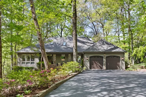 21 Laurel Wood Court