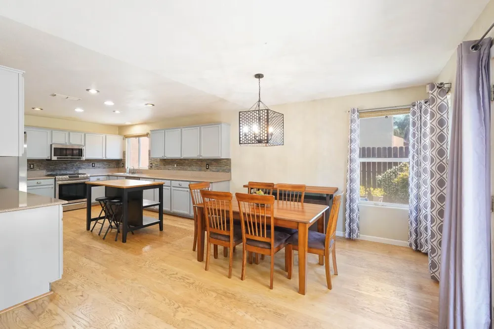 10730 Ivoryton Way Mather, CA 95655