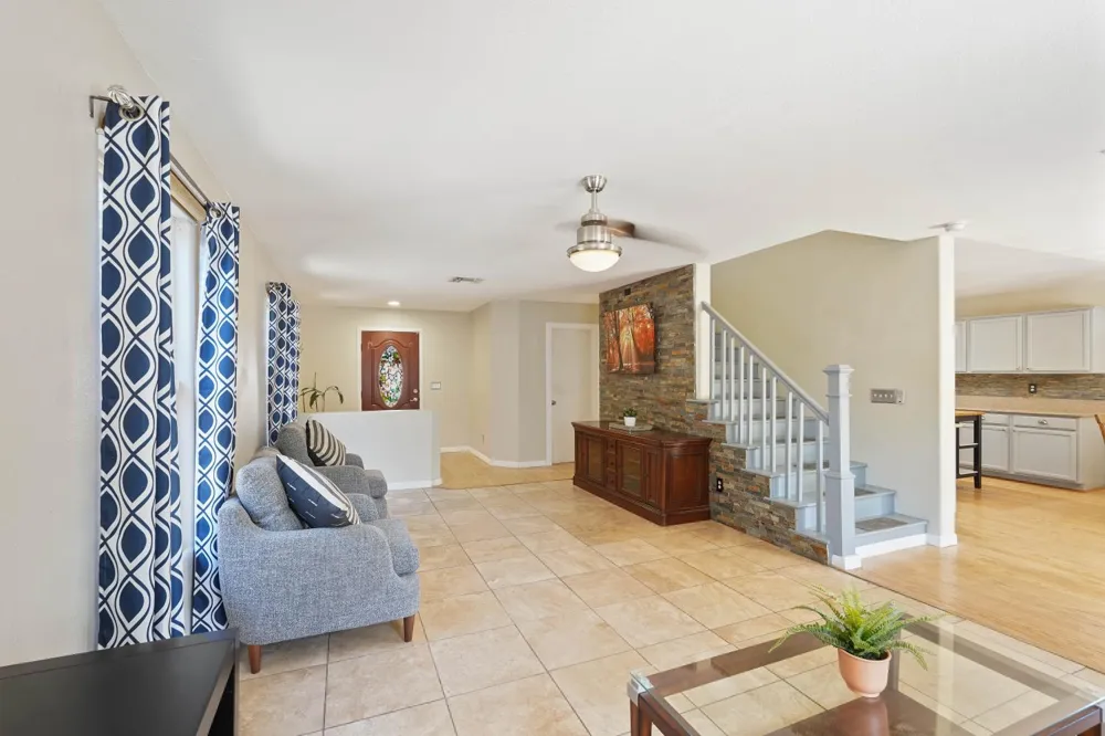 10730 Ivoryton Way Mather, CA 95655
