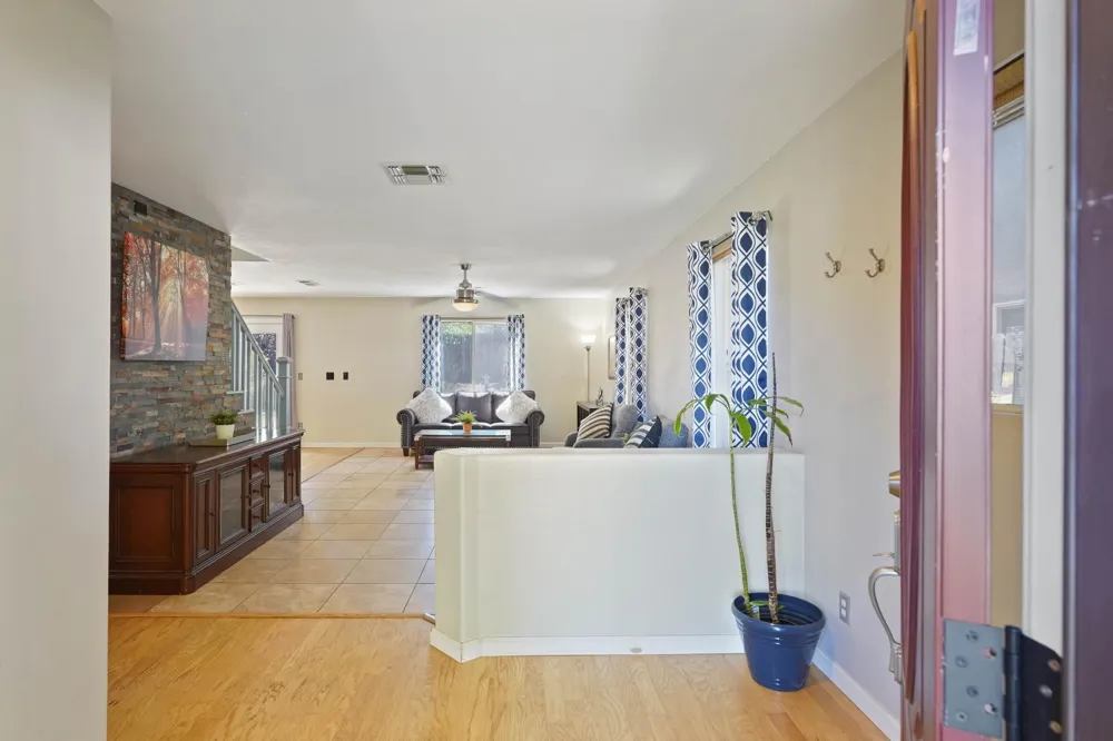 10730 Ivoryton Way Mather, CA 95655