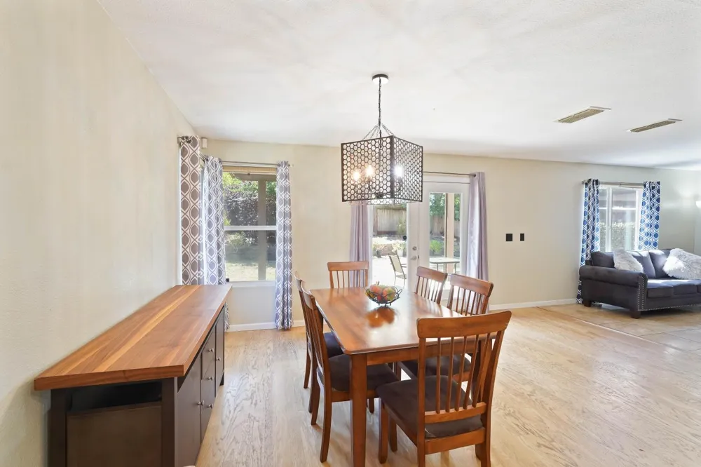 10730 Ivoryton Way Mather, CA 95655