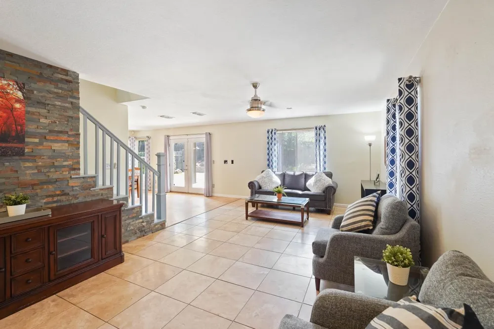 10730 Ivoryton Way Mather, CA 95655