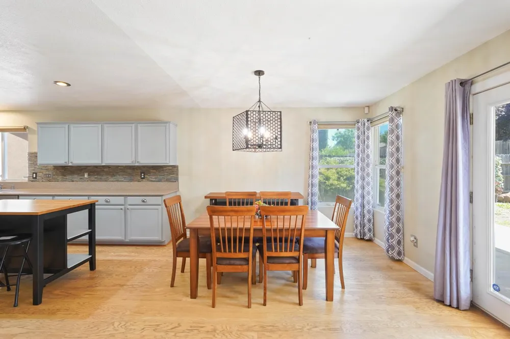 10730 Ivoryton Way Mather, CA 95655