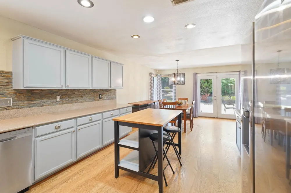 10730 Ivoryton Way Mather, CA 95655