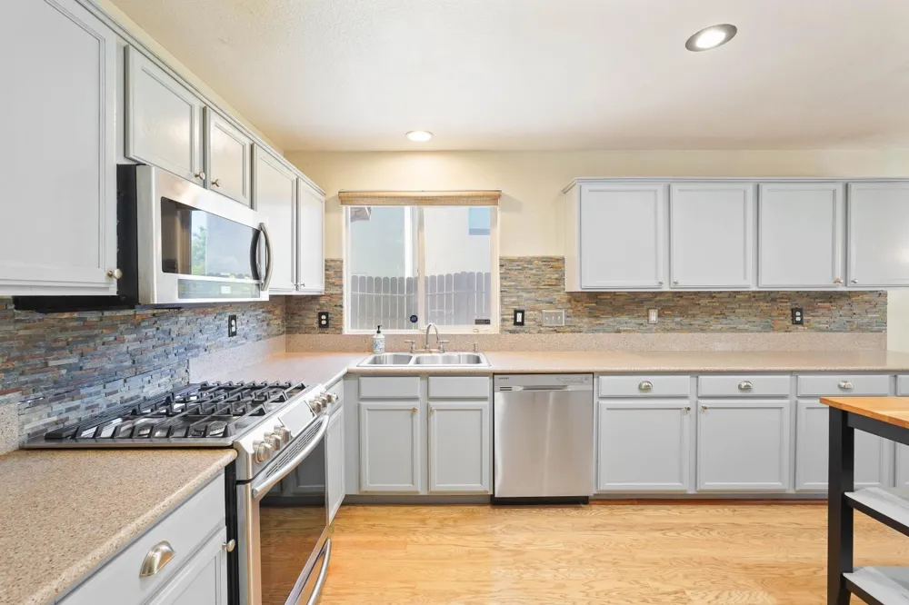 10730 Ivoryton Way Mather, CA 95655