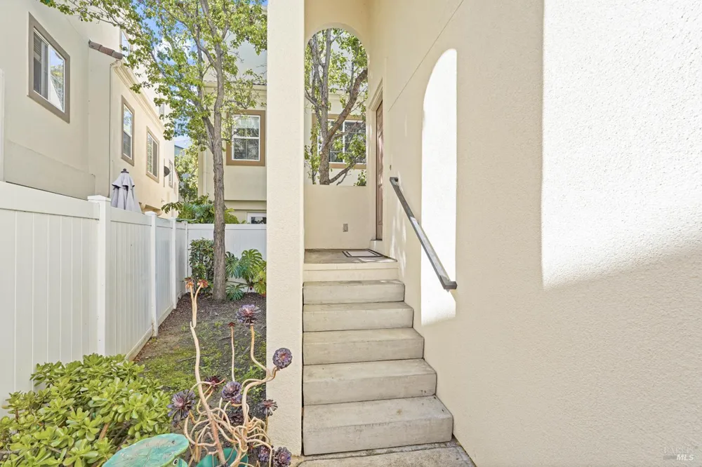 40 Moon Shadow Drive Milpitas, CA 95035