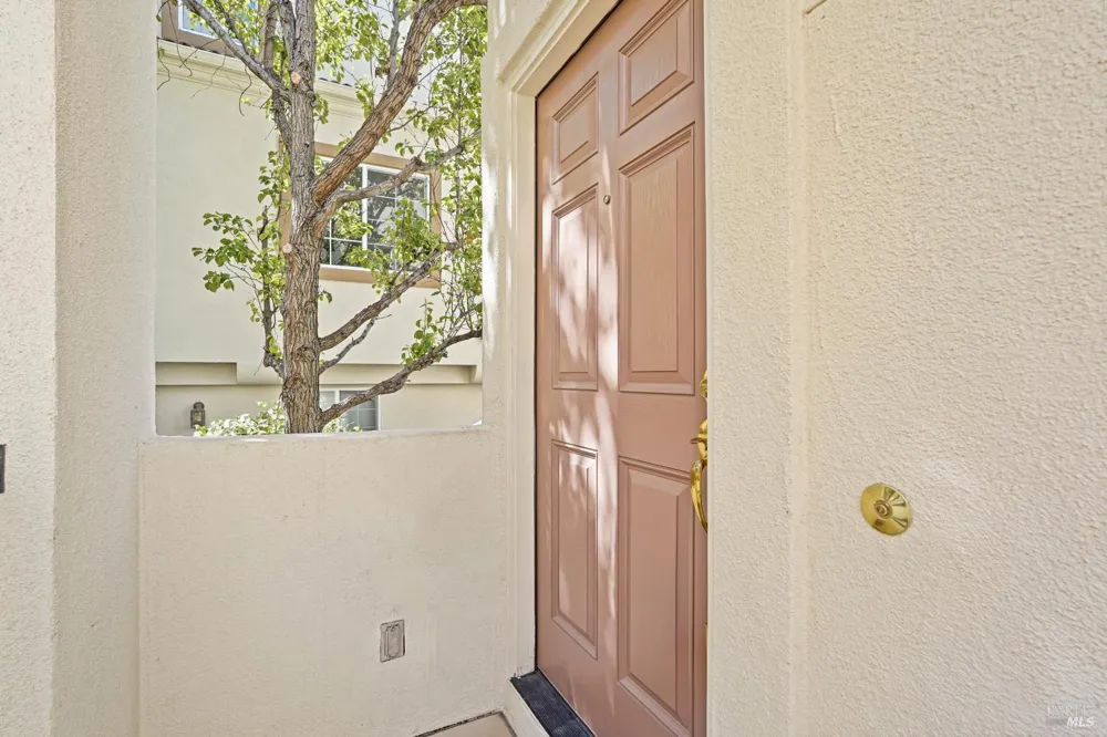 40 Moon Shadow Drive Milpitas, CA 95035