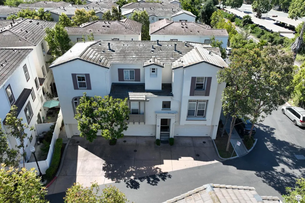 40 Moon Shadow Drive Milpitas, CA 95035