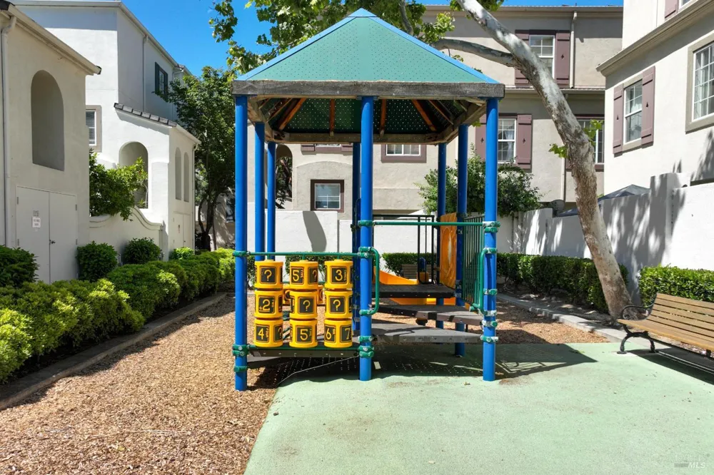 40 Moon Shadow Drive Milpitas, CA 95035