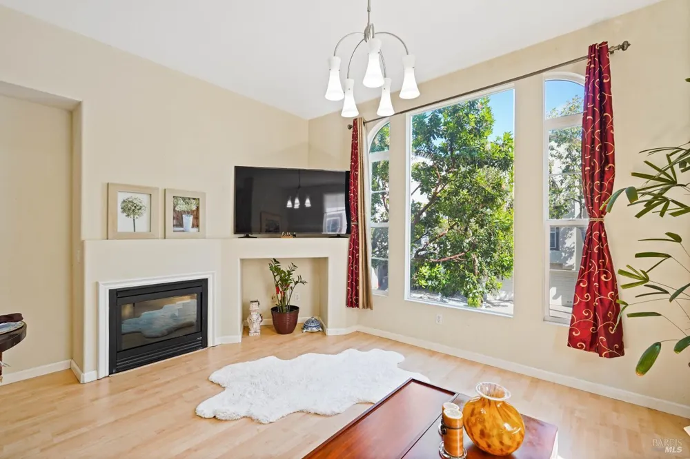 40 Moon Shadow Drive Milpitas, CA 95035