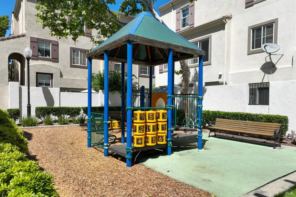40 Moon Shadow Drive Milpitas, CA 95035