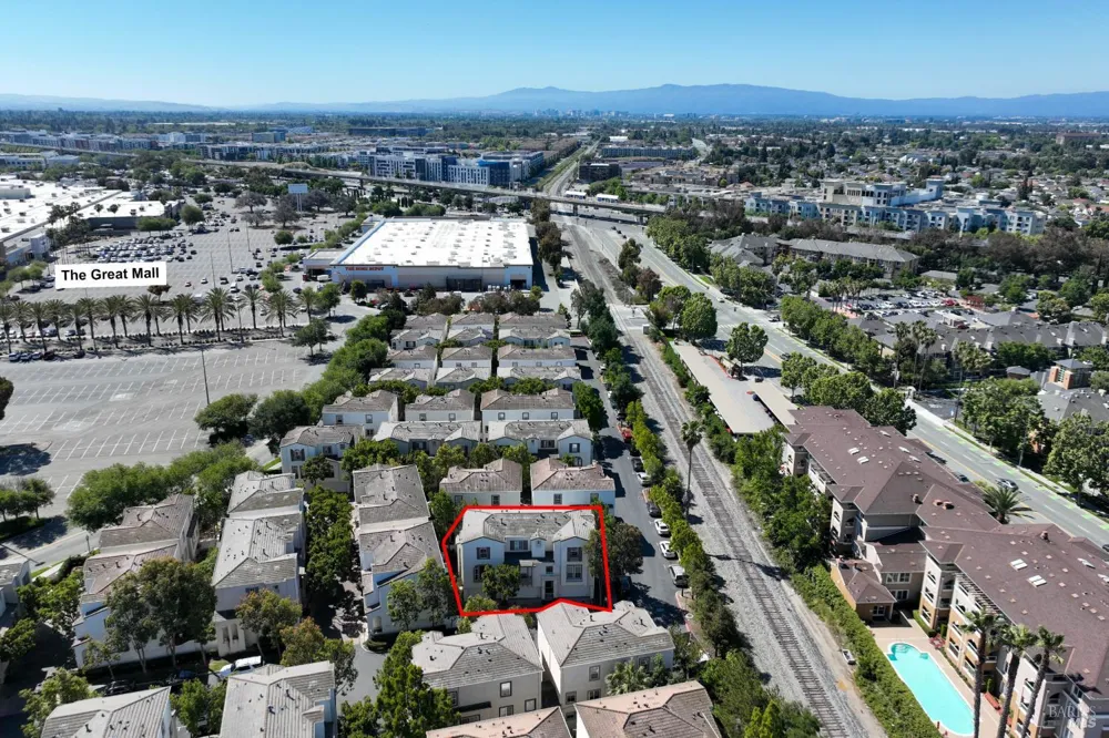 40 Moon Shadow Drive Milpitas, CA 95035