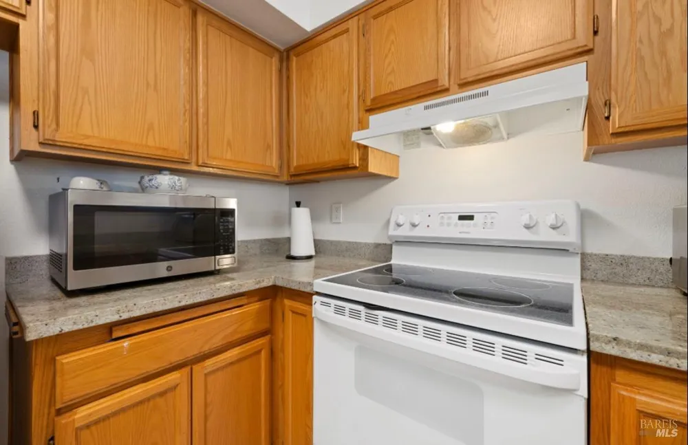 605 Laurel Grove Circle Circle Santa Rosa, CA 95407