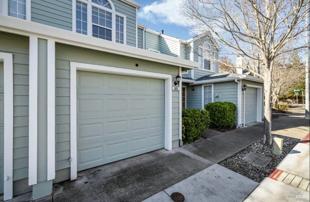 605 Laurel Grove Circle Circle Santa Rosa, CA 95407