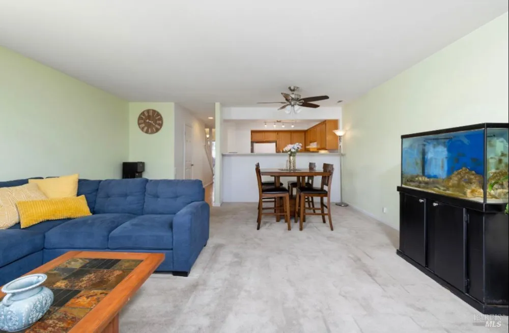 605 Laurel Grove Circle Circle Santa Rosa, CA 95407