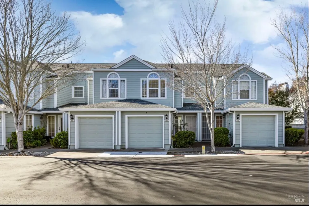 605 Laurel Grove Circle Circle Santa Rosa, CA 95407