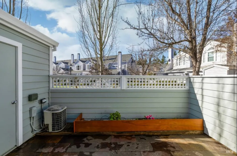 605 Laurel Grove Circle Circle Santa Rosa, CA 95407