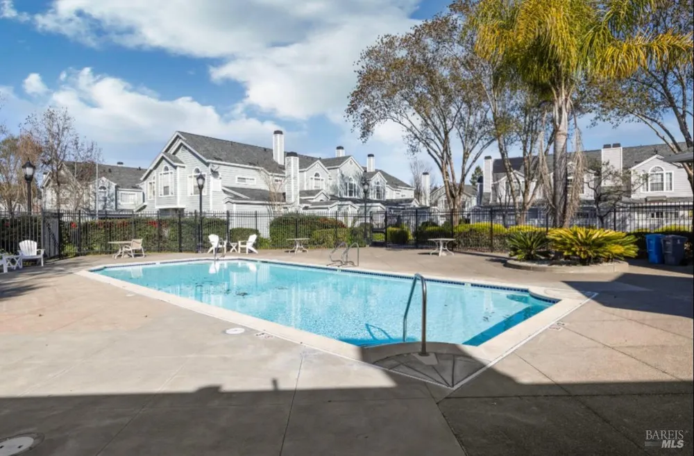 605 Laurel Grove Circle Circle Santa Rosa, CA 95407