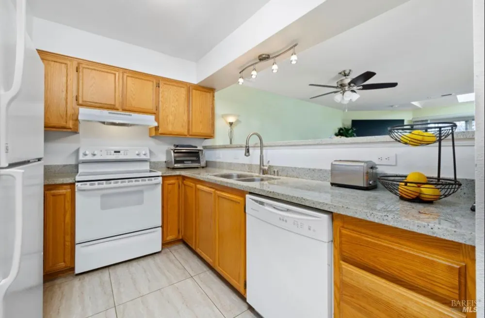605 Laurel Grove Circle Circle Santa Rosa, CA 95407